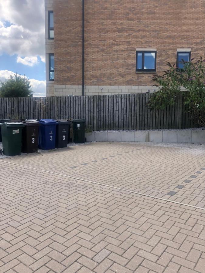 Barber House, Hoyland With Two Allocated Parking Spaces מראה חיצוני תמונה